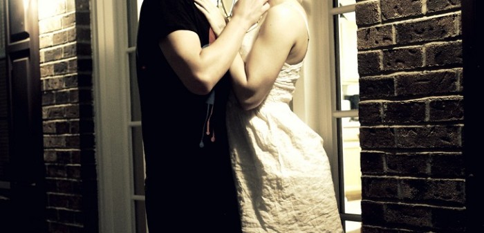 Mujer termina hospitalizada y sin trabajo luego de una fatídica 'primera  cita'