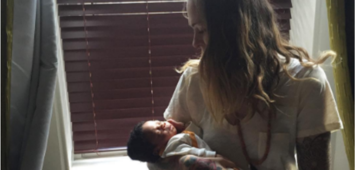 El lado B de la lactancia: madre muestra que no todo es bonito cuando se da pecho