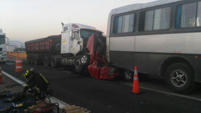 Choque en cadena dejó un fallecido y al menos cuatro heridos en la Ruta 5 Norte