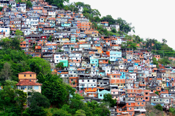 Turista argentina usó Google Maps en Brasil: llegó a peligrosa favela por error