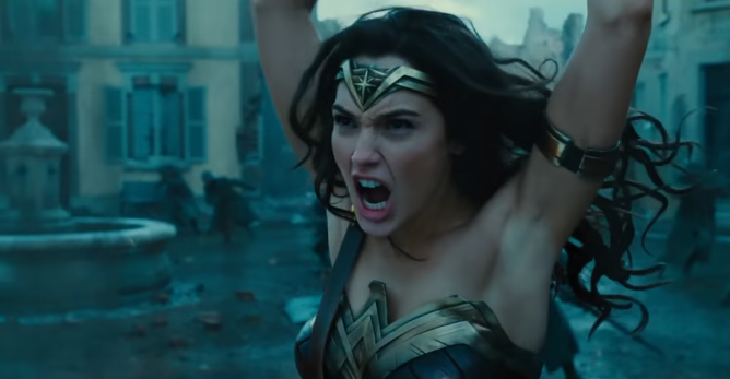 Polémica en redes sociales por las axilas de la 'Mujer Maravilla' en avance de la película