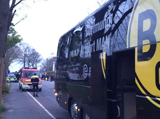 Un herido deja explosión cerca del autobús del Borussia Dortmund