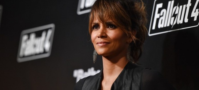 Halle Berry muestra su espectacular figura a sus 50 años por Instagram