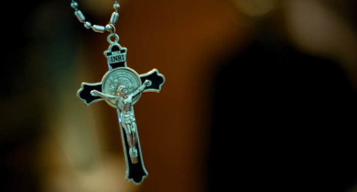 Religioso quebrantó secreto de confesión para denunciar abusos contra de niña de 13 años