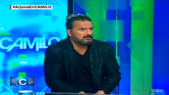 Ricardo Arjona abandona entrevista en vivo tras molestarse con conductor de CNN