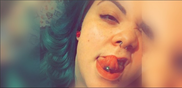 Mujer se defiende de los feos comentarios por su barba: tiene ovario poliquístico