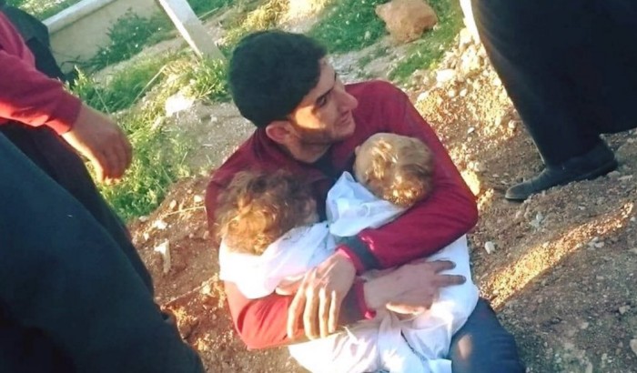 La desgarradora historia del padre que perdió a sus mellizos tras el ataque en Siria