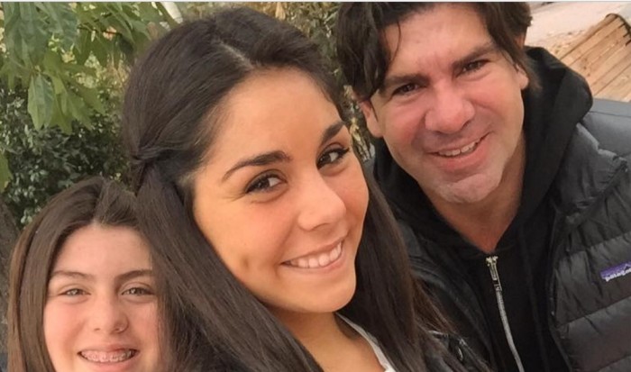 Hija de Marcelo Salas se roba las miradas en Lollapalooza con acertado look