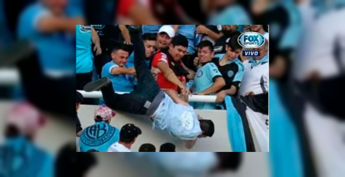 Hincha argentino con muerte cerebral tras ser lanzado desde la tribuna por otros barristas