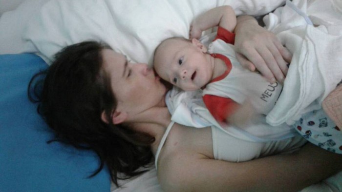 Mujer argentina dio a luz en estado de coma: pudo conocer a su bebé tres meses después