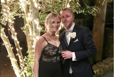 Futuros padres compartieron en Instagram increíble ecografía de sus gemelas besándose