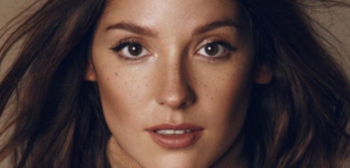 Kel Calderón cautivó a seguidores de Instagram con osado semidesnudo sin censura