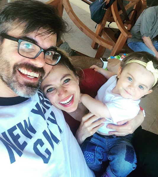 Mariana, su marido y Leticia | Instagram