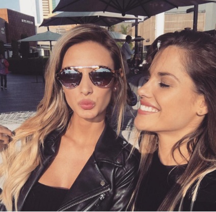 Gala Caldirola y Yuli Cagna recrearon sensual beso de 'Juegos Sexuales' en 'Así Somos'