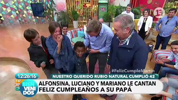 Hijos de Martín Cárcamo lo sorprenden visitando 'Bienvenidos' por su cumpleaños
