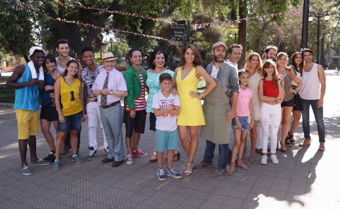 Estas son las divertidas conversaciones del grupo de whatsapp de elenco de 