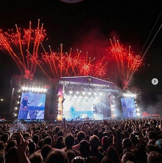 Baterista de Metallica aceptó ser padrino de la hija de uno de sus fanáticos chileno