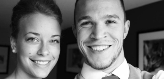 Petición de matrimonio en arriesgada postura de Yoga está llamando la atención de Internet