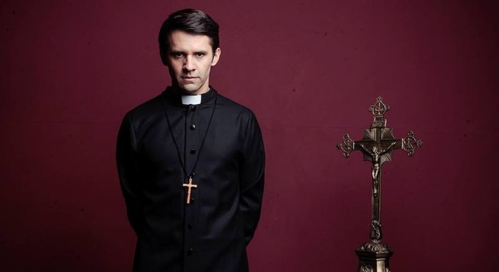 La gran sorpresa de Guillermina en 'Perdona Nuestros Pecados' tras seguir a padre Reynaldo