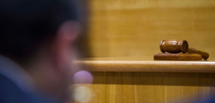 Condenan a padre que abusaba y violaba a su hija desde que ésta tenía 7 años en Mariquina