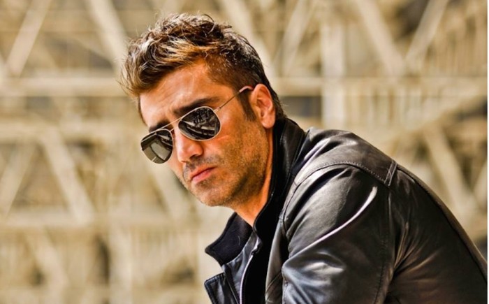 Alejandro Fernández genera impacto tras participar en rueda de prensa evidentemente ebrio