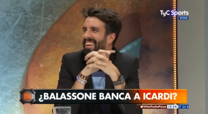 Periodista argentino protagonizó íntimo y desubicado chascarro: no notó que estaba al aire