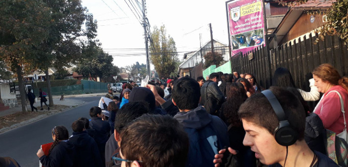 2 semanas sin clases llevan 150 alumnos de colegio en Quilpué cerrado por arriendo impago