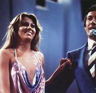 Rquel con su vesido en el Festival de Viña del Mar 1981