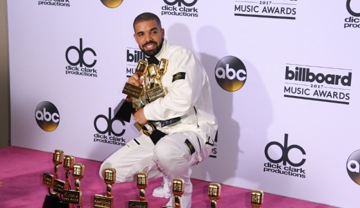 Cantante canadiense Drake rompe récord en los Billboard Music Awards