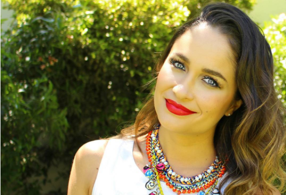 Francini Amaral participó en particular ceremonia espiritual en Perú