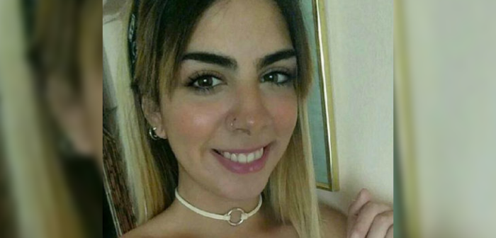 Joven sufre el acoso diario de un desconocido que le envía espeluznantes mensajes