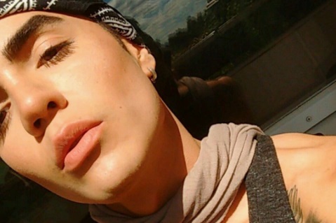 Las 'acaloradas' fotos de Leo Méndez Jr que tienen en guerra a sus fanáticos