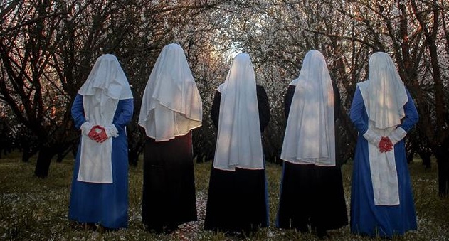 Hermanas del Valle: la historia de las monjas que cultivan y hacen productos de marihuana