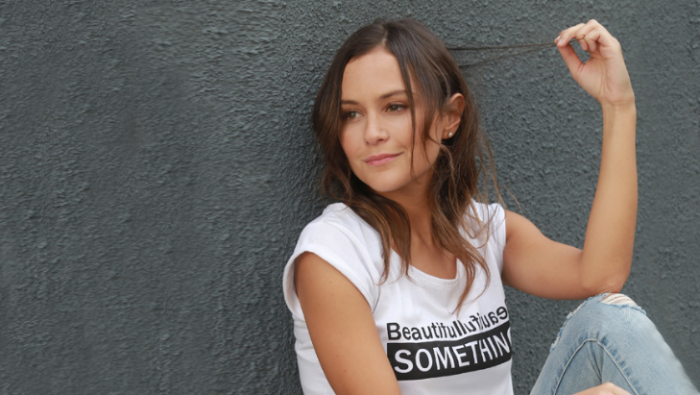 Actriz de 'Pobre Gallo' Valentina Carvajal compartió tierna foto anunciando que será mamá