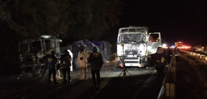 7 camiones resultaron afectados por dos atentados incendiarios en La Araucanía