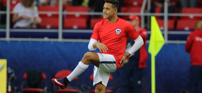 Así quedó el tobillo de Alexis Sánchez luego del partido contra Camerún