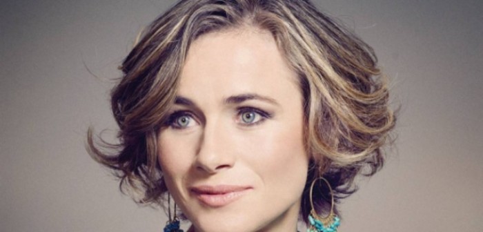 Amaya Forch se llenó de piropos tras compartir el look de su próximo personaje en TVN