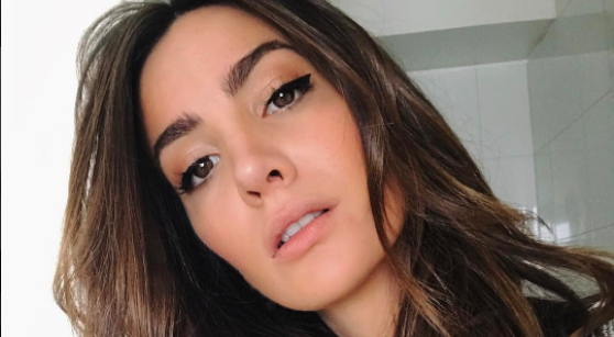 Aylén Milla se lució con vestido estilo romántico en Vértigo