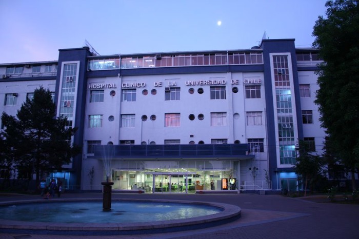 Polémico video en penales fue grabado en Hospital Clínico U. de Chile: anuncian sanciones