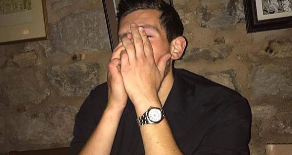 Escocés de 23 años que sufrió bullying toda su vida cuenta su experiencia de superación