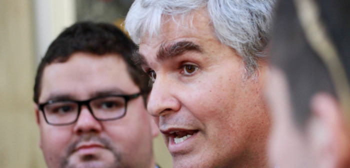 Nicolás Larraín baja su candidatura presidencial para sumarse a campaña de Felipe Kast