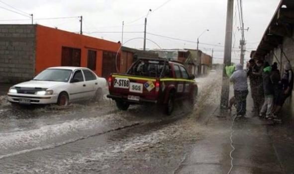 Mojan al alcalde de Calama en pleno despacho en vivo por televisión