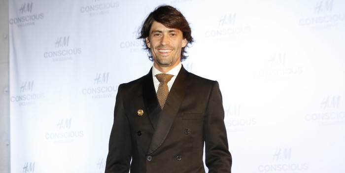 Actor Tiago Correa sorprende en Instagram con radical cambio de look