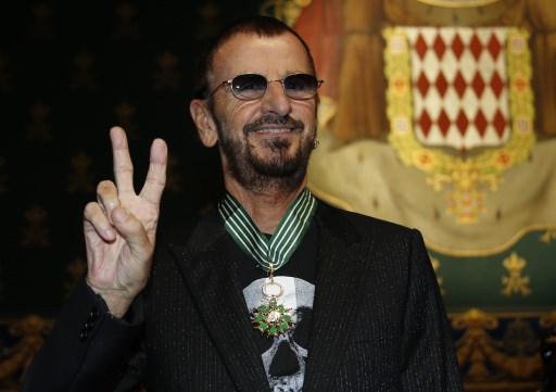 Ringo Starr celebra su 77 cumpleaños con una canción que pide amor en el mundo