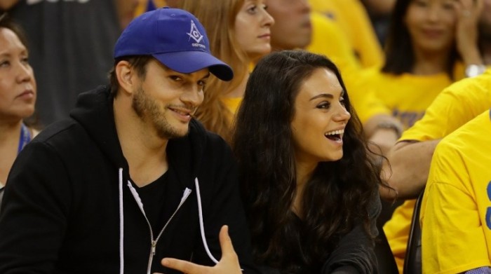 La genial respuesta de Ashton Kutcher a revista que aseguró que le era infiel a Mila Kunis