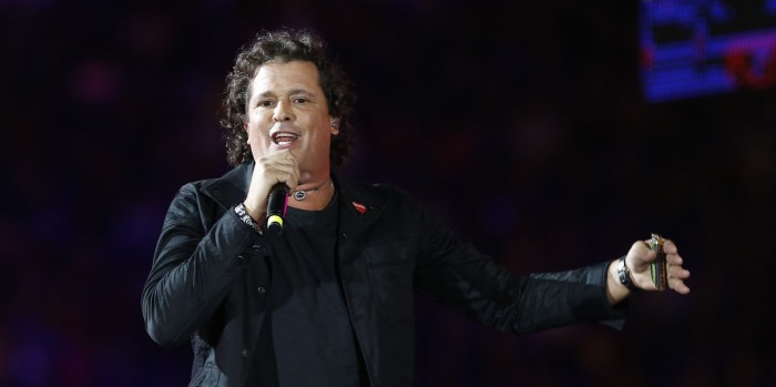 El grave problema de una fanática que besó a Carlos Vives: le puede costar el matrimonio