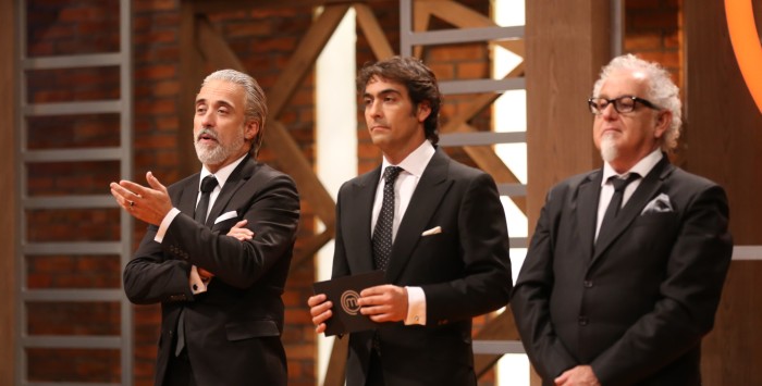 Participante de 'MasterChef' asegura que tuvo fugaz romance con uno de los jueces