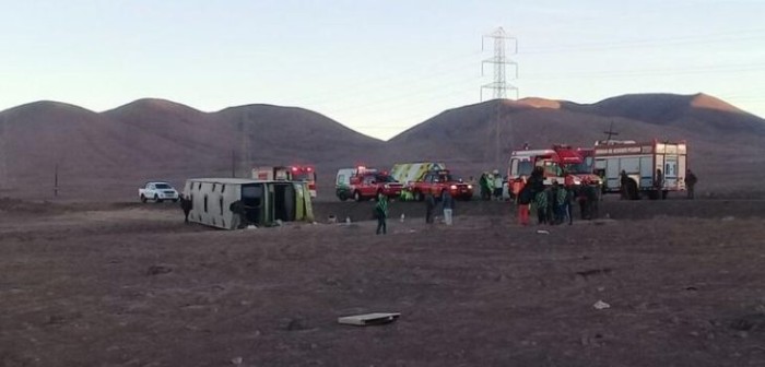 Volcamiento de máquina Tur Bus deja 5 lesionados en Tocopilla