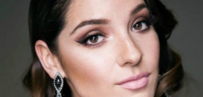 Pantalones extra largos: la nueva moda que Kel 'trajo' a Chile y que promete cautivar