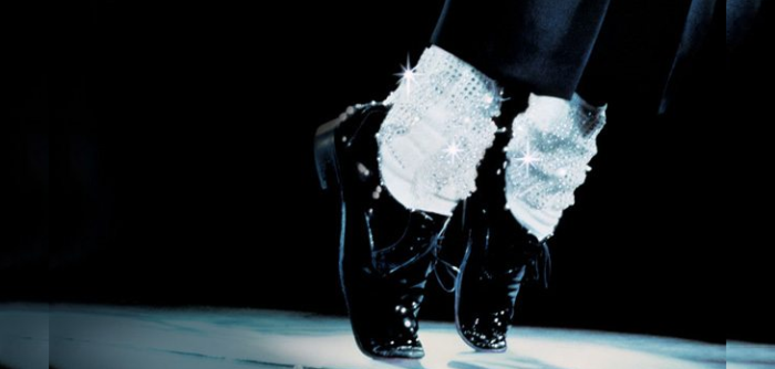 Joven magallánico cautivó la web bailando como Michael Jackson sobre furgón de Carabineros